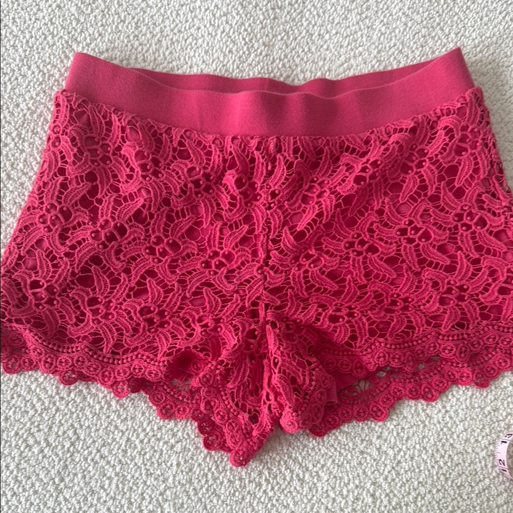 Lilly Pulitzer Lace Trim Women's Shorts in bright pink